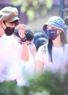 辽宁巨婴:16岁吃饭靠人喂,日开销过万,开兰博基尼去卖手机壳