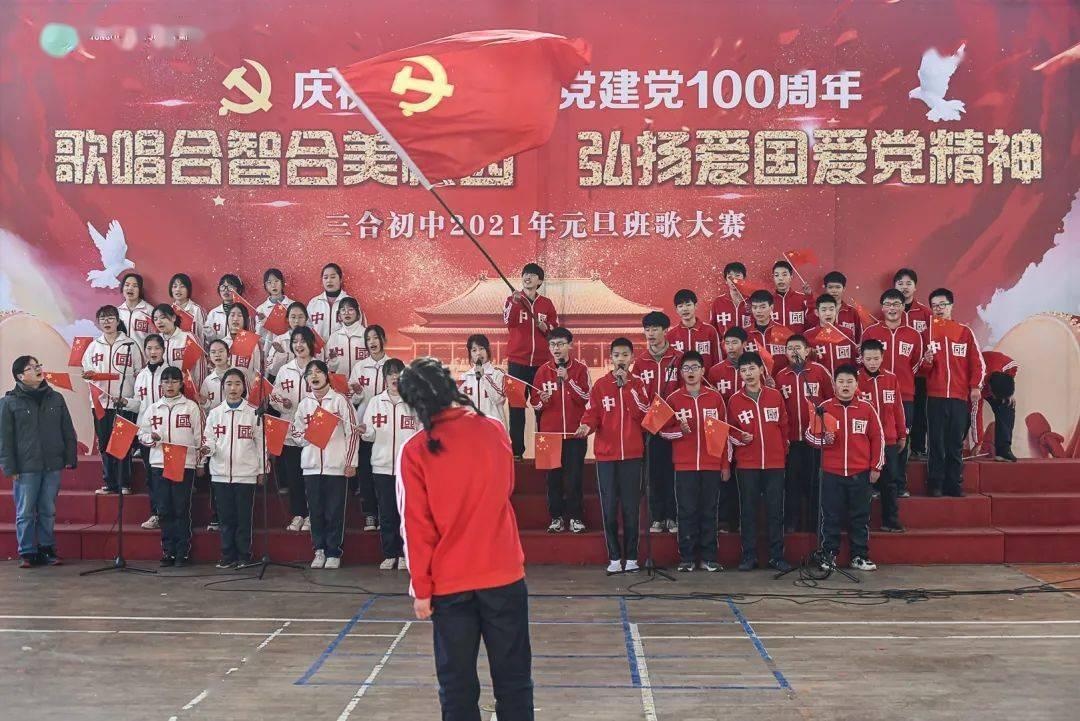 福建一楼房着火一女子就带了三猫一狗跑路！！！
